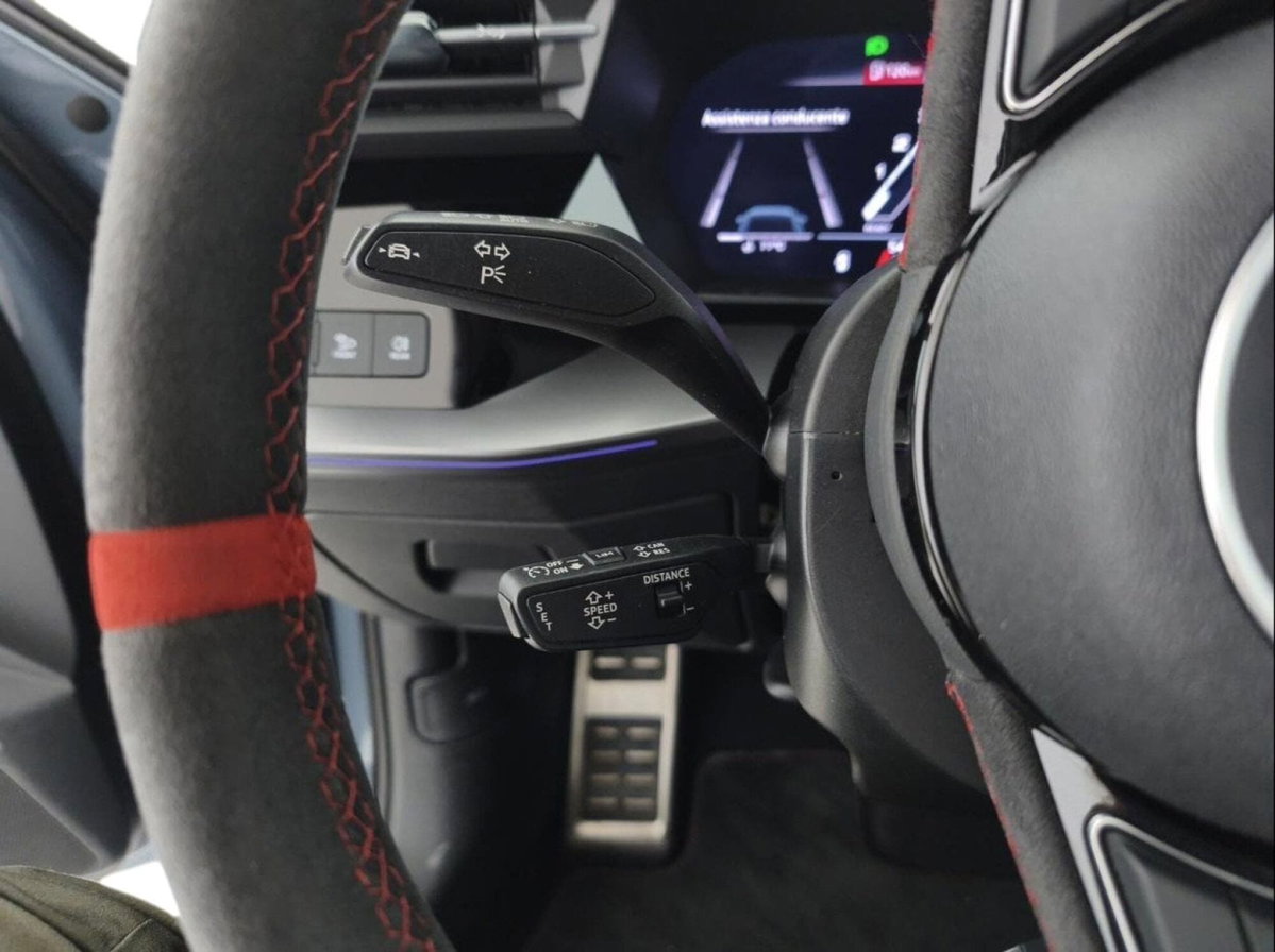 Audi RS 3 Sportback 3 2.5 TFSI quattro S tronic (16)