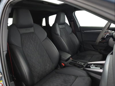 Audi RS 3 Sportback 3 2.5 TFSI quattro S tronic (9)