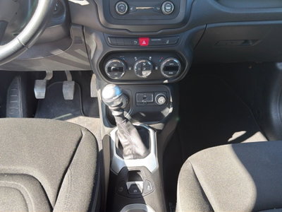 Jeep Renegade 2.0 Mjt 140CV 4WD Active Drive Limited (14)
