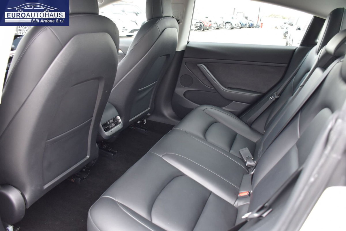 Tesla Model 3 Model 3 Long Range Dual Motor AWD (14)