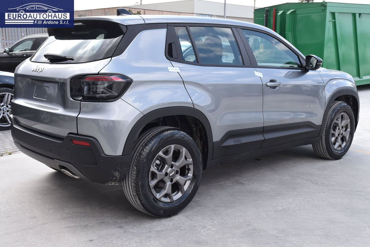 Jeep Avenger full-electric Longitude fwd 156cv auto (4)