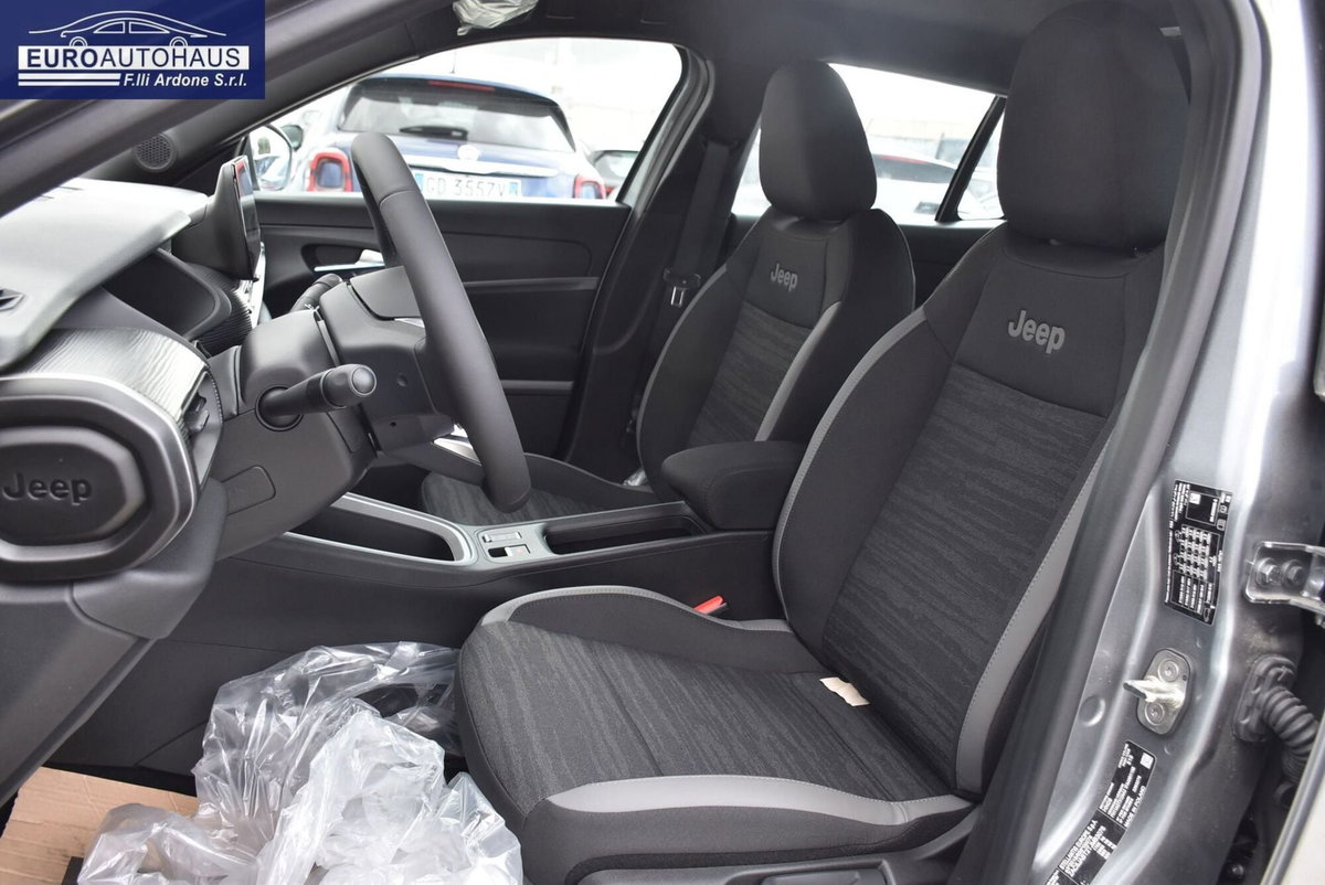 Jeep Avenger full-electric Longitude fwd 156cv auto (7)