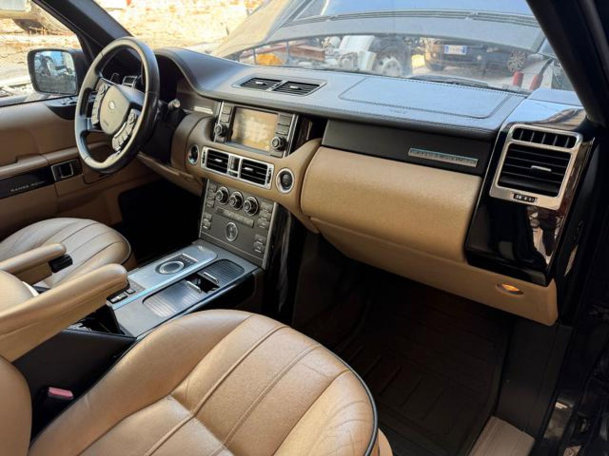 Land Rover Range Rover 4.4 TDV8 Autobiography (10)
