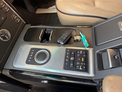 Land Rover Range Rover 4.4 TDV8 Autobiography (17)