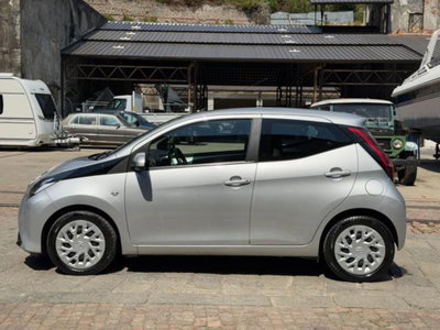 Toyota Aygo Connect 1.0 VVT-i 72 CV 5 porte x-music MMT (4)
