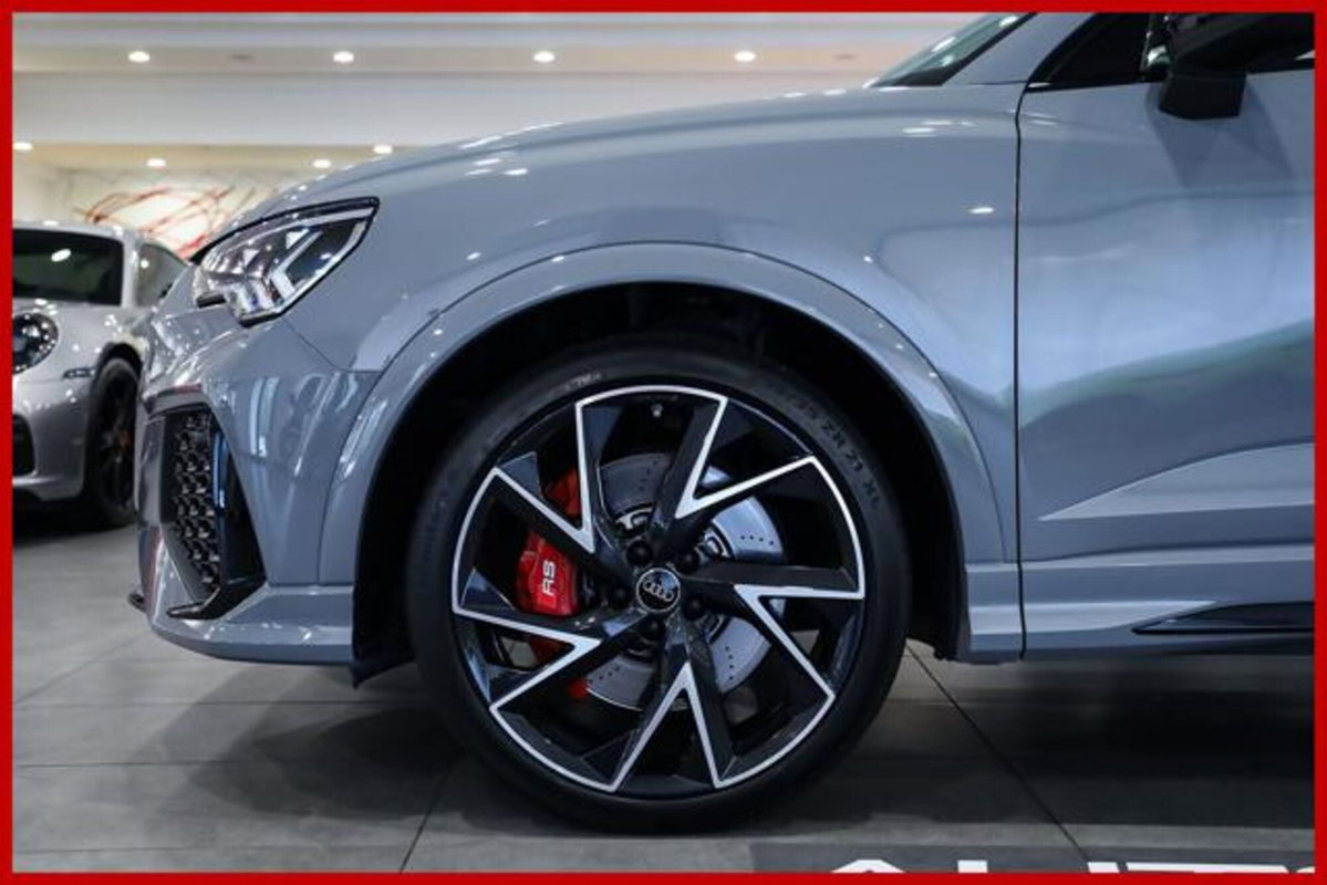 Audi RS Q3 Sportback 2.5 quattro s-tronic (8)