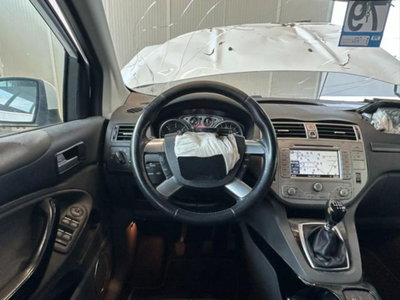 Ford Kuga 2.0 TDCi 140 CV 2WD Titanium DPF (16)
