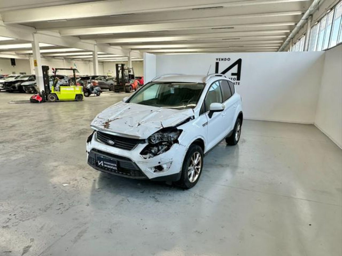 Ford Kuga 2.0 TDCi 140 CV 2WD Titanium DPF (3)