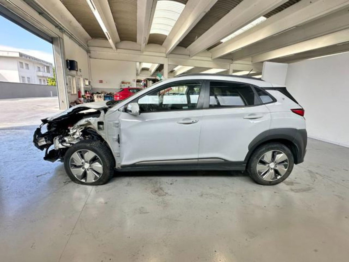 Hyundai Kona EV 39 kWh XPrime (4)
