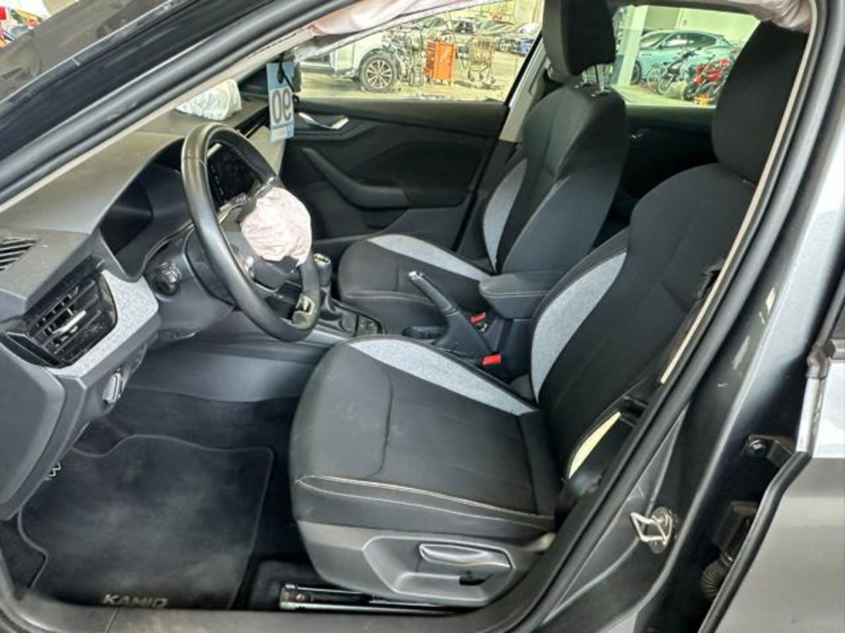 Skoda Kamiq 1.0 tsi Style 115cv (12)