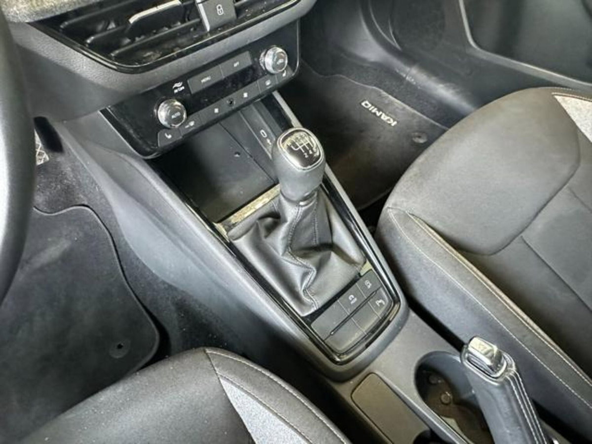 Skoda Kamiq 1.0 tsi Style 115cv (18)