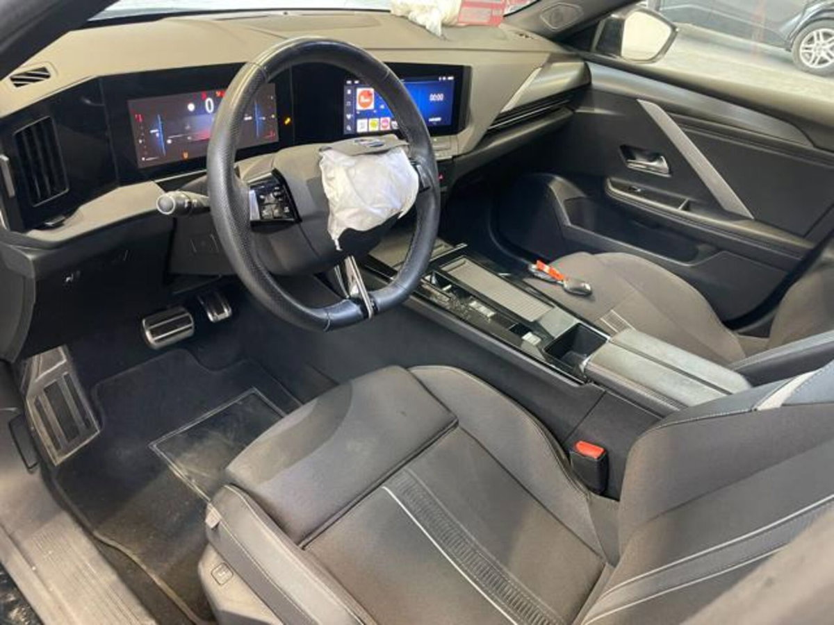 Opel Astra 1.2 Turbo 130 CV AT8 GS Line (13)