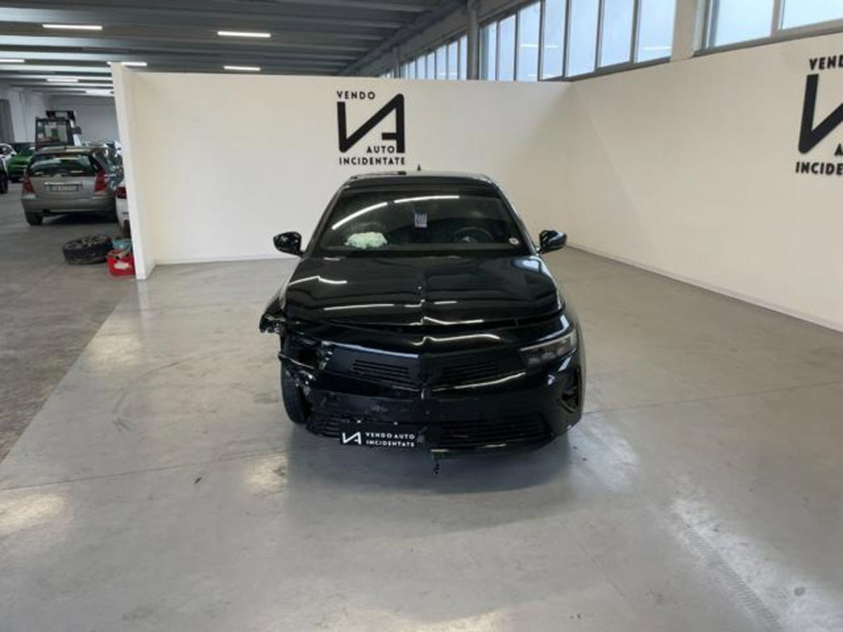 Opel Astra 1.2 Turbo 130 CV AT8 GS Line (2)