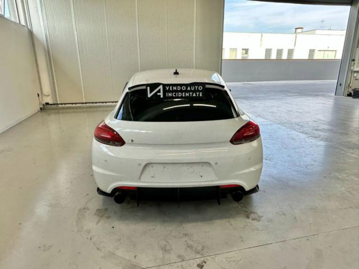Volkswagen Scirocco 2.0 TSI R (6)