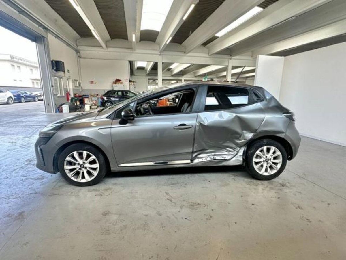 Renault Clio 1.0 tce Evolution 90cv (4)