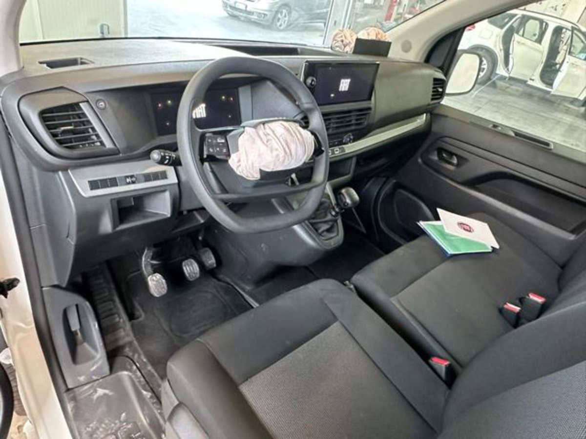 Fiat Scudo Furgone 2.0 BlueHDi 145CV AT8 PL-TN Furgone Lounge (13)
