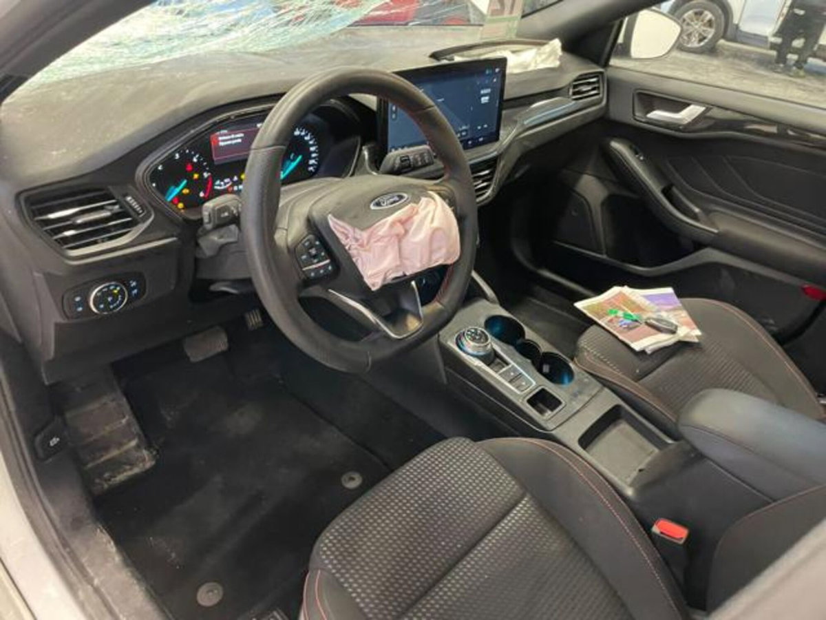 Ford Focus 1.5 EcoBlue 115 CV automatico 5p. ST-Line Style (14)