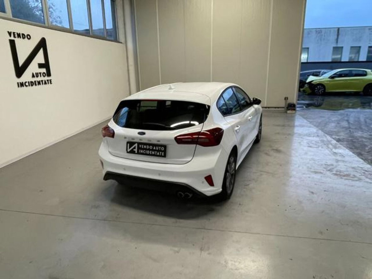 Ford Focus 1.5 EcoBlue 115 CV automatico 5p. ST-Line Style (8)