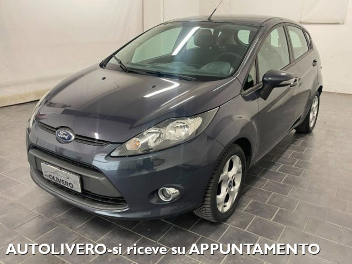 Ford Fiesta 1.2 82 CV 5 porte Titanium (2)