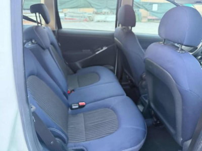 Lancia Musa 1.4 Platino Ecochic GPL (17)