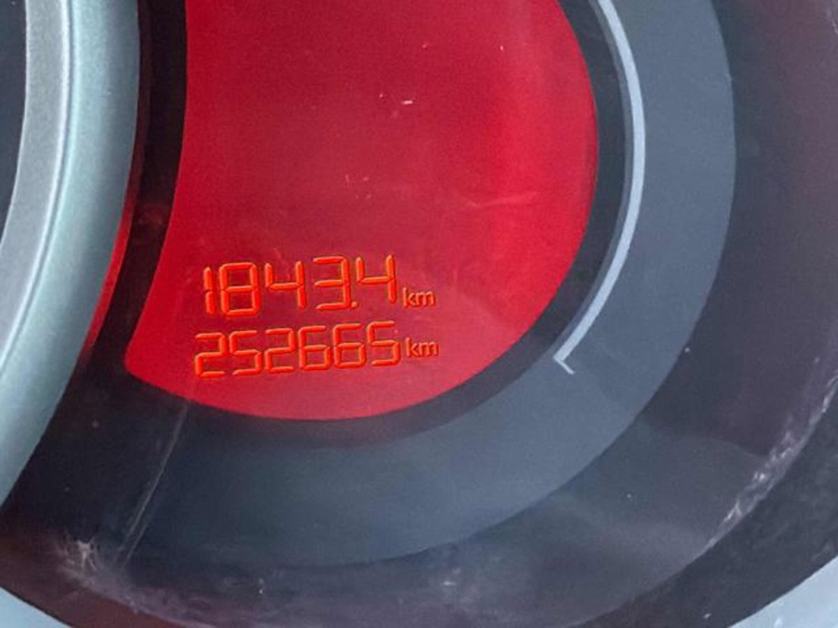 Citroen C3 1.4 Exclusive Style Eco Energy G (6)