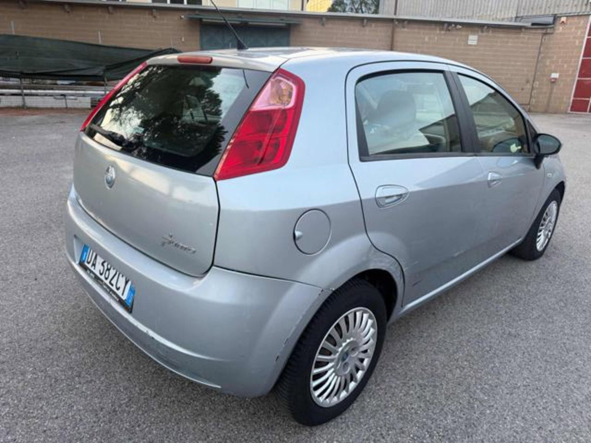 Fiat Grande Punto 1.2 5 porte Dynamic (8)