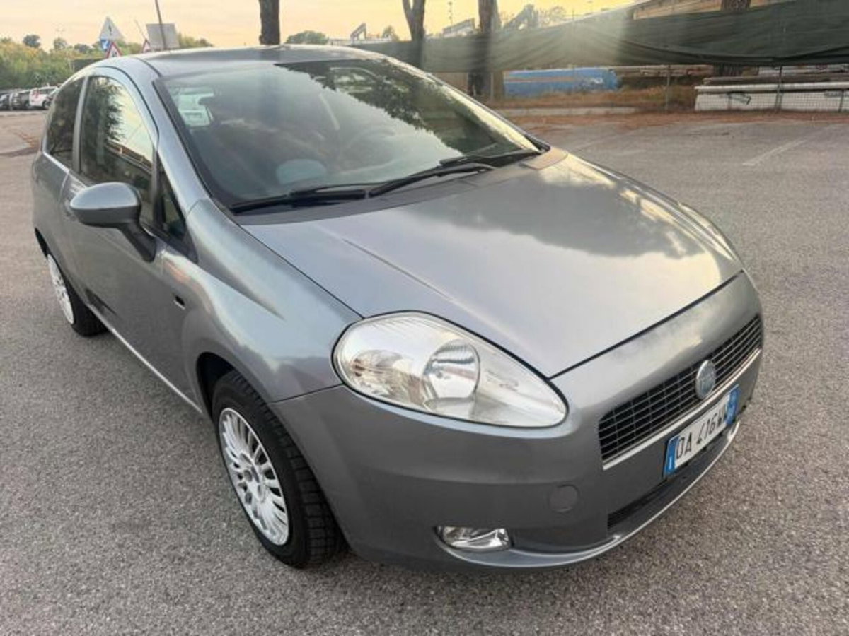 Fiat Grande Punto 1.2 3 porte (19)