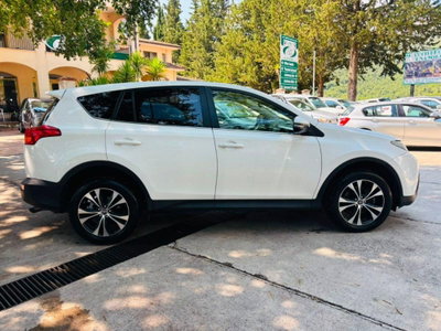 Toyota Rav4 D-4D 4WD Style White Ed. (4)