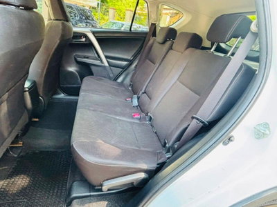 Toyota Rav4 D-4D 4WD Style White Ed. (9)
