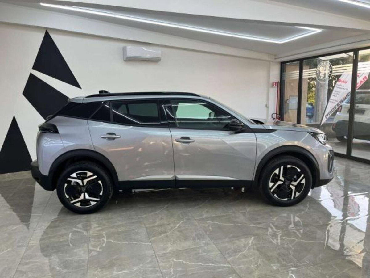 Peugeot 2008 1.2 puretech Allure s&s 100cv (10)