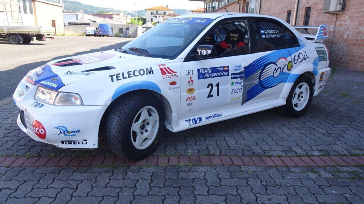 Mitsubishi Lancer Evolution Evolution 2.0 T S-AWC GSR (2)