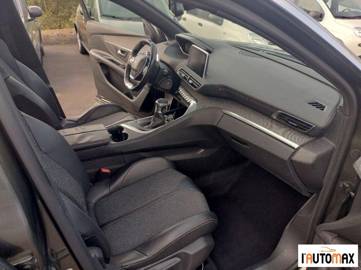 Peugeot 3008 BlueHDi 150 S&S GT Line (9)