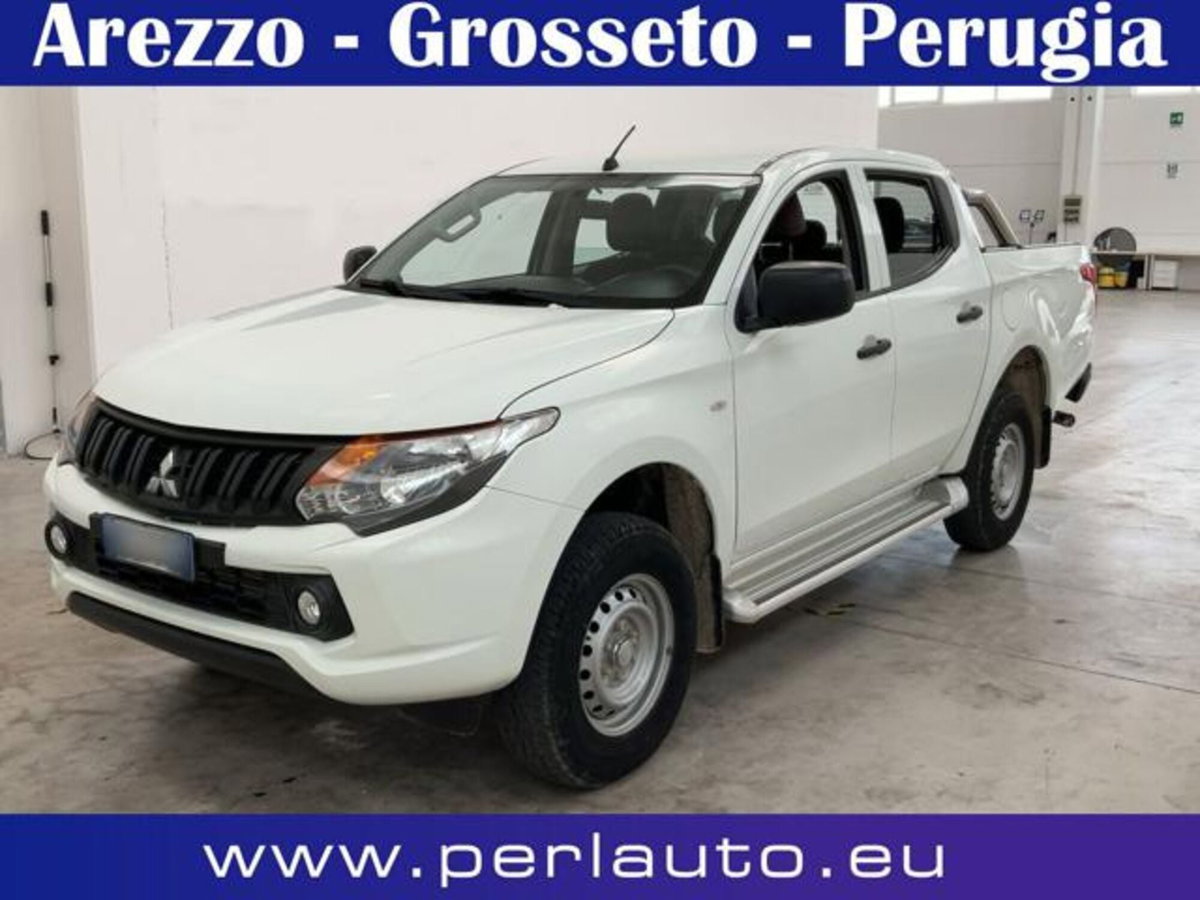 Mitsubishi L200 2.4 DI-D/154CV Double Cab Inform