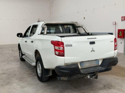 Mitsubishi L200 2.4 DI-D/154CV Double Cab Inform (11)