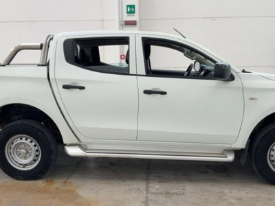 Mitsubishi L200 2.4 DI-D/154CV Double Cab Inform (5)