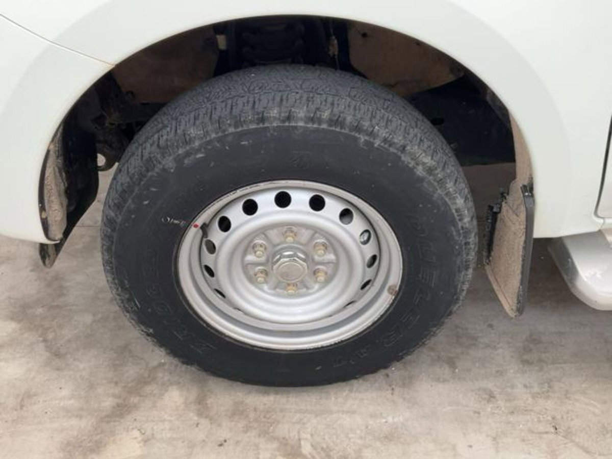 Mitsubishi L200 2.4 DI-D/154CV Double Cab Inform (7)