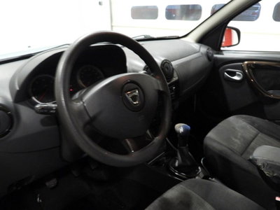 Dacia Duster 1.6 110CV 4x2 GPL Ambiance (7)