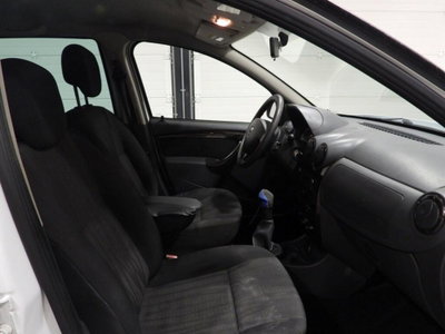 Dacia Duster 1.6 110CV 4x2 GPL Ambiance (9)