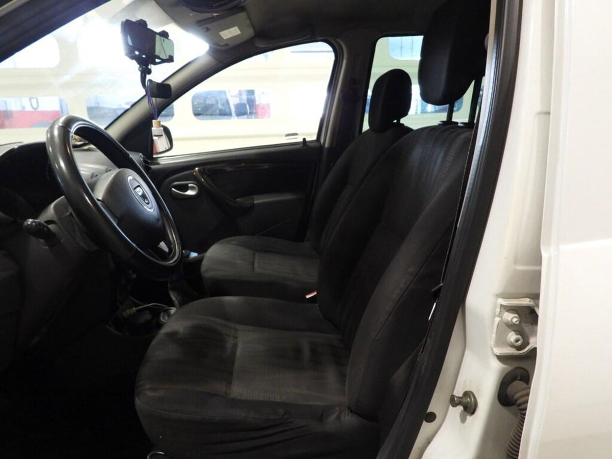 Dacia Duster 1.6 110CV 4x2 GPL Ambiance (7)