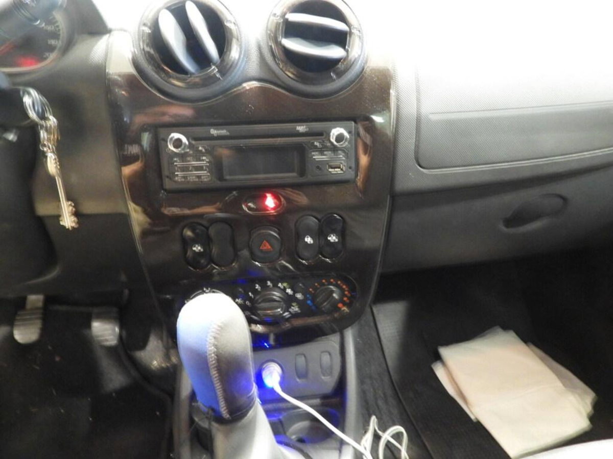 Dacia Duster 1.6 110CV 4x2 GPL Ambiance (8)