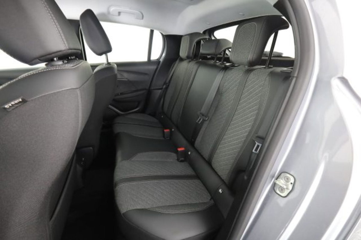 Peugeot 208 PureTech 100 Stop&Start 5 porte Allure (3)