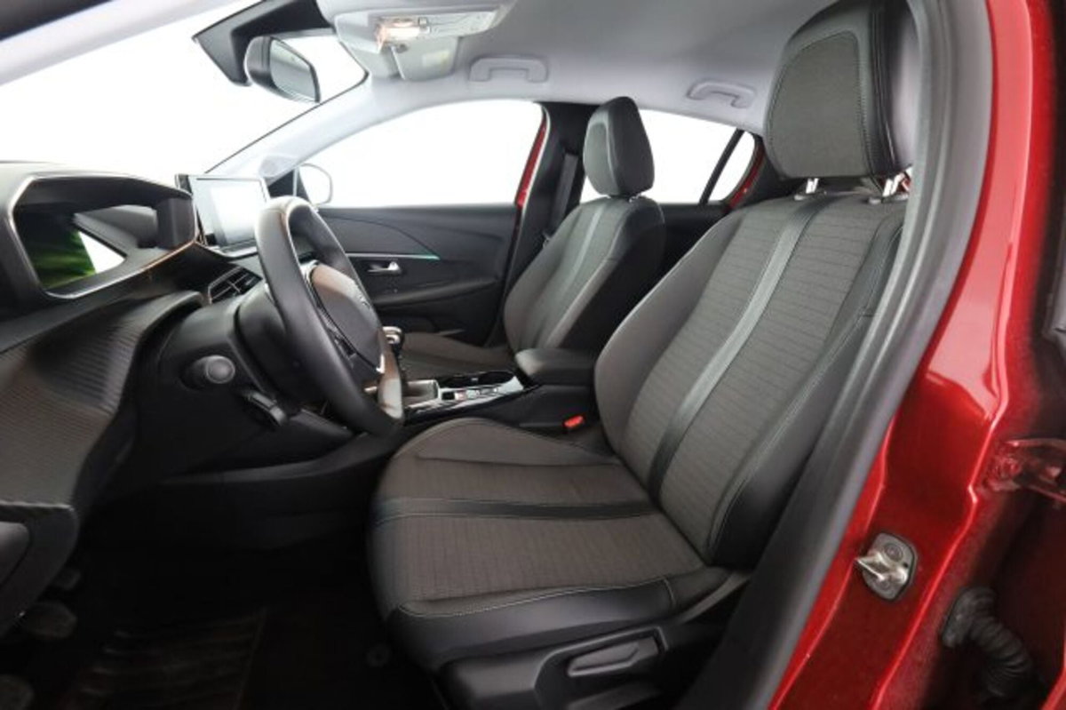 Peugeot 208 PureTech 100 Stop&Start EAT8 5 porte Allure Pack (2)