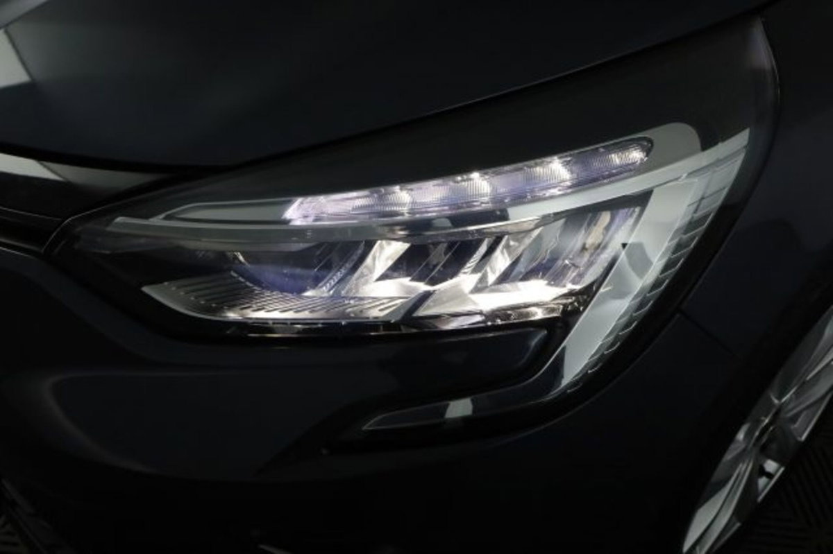 Renault Clio TCe 100 CV 5 porte Business (9)