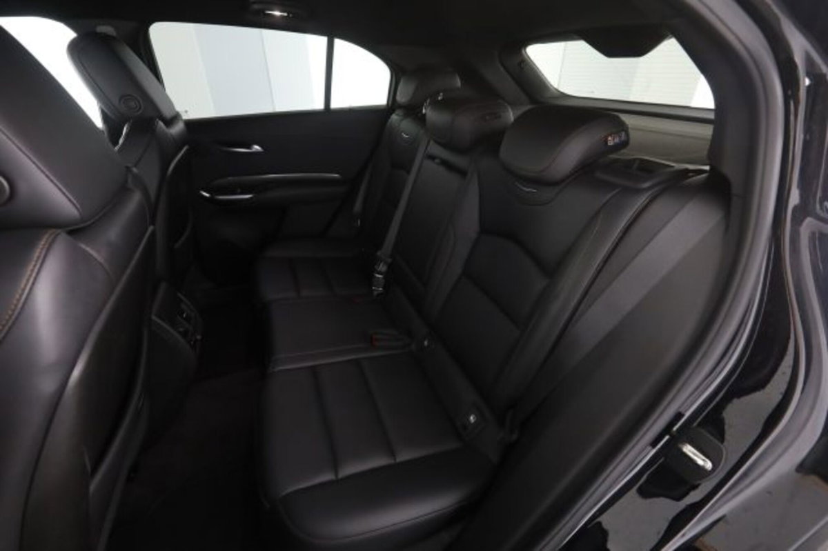 Cadillac XT4 XT4 350 TD AWD Sport (11)