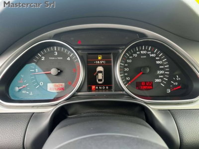 Audi Q7 3.0 V6 TDI 233CV quattro tiptronic (11)