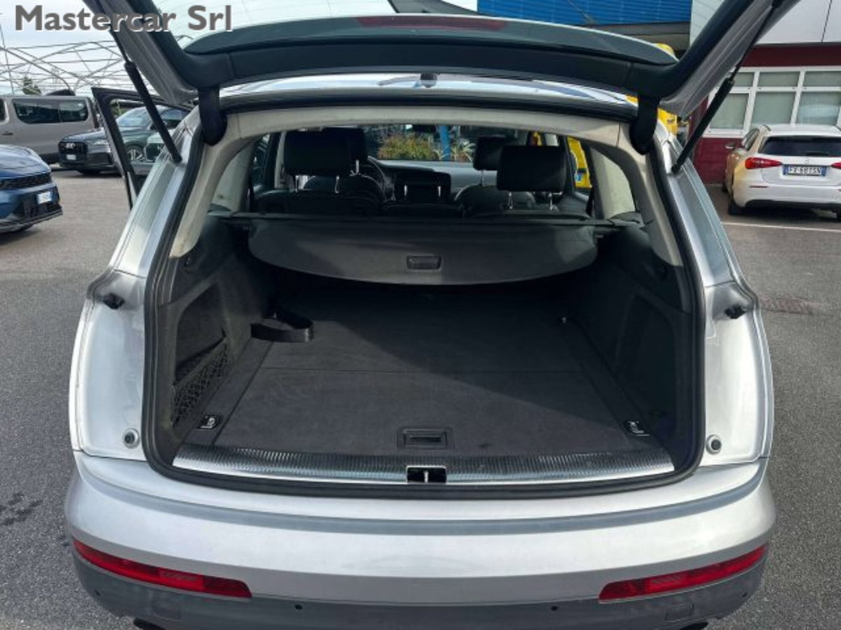 Audi Q7 3.0 V6 TDI 233CV quattro tiptronic (15)