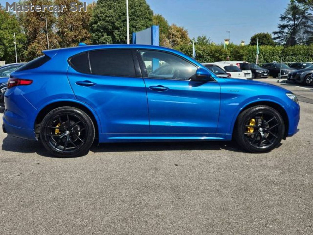 Alfa Romeo Stelvio 2.2 t Veloce Q4 210cv auto (4)