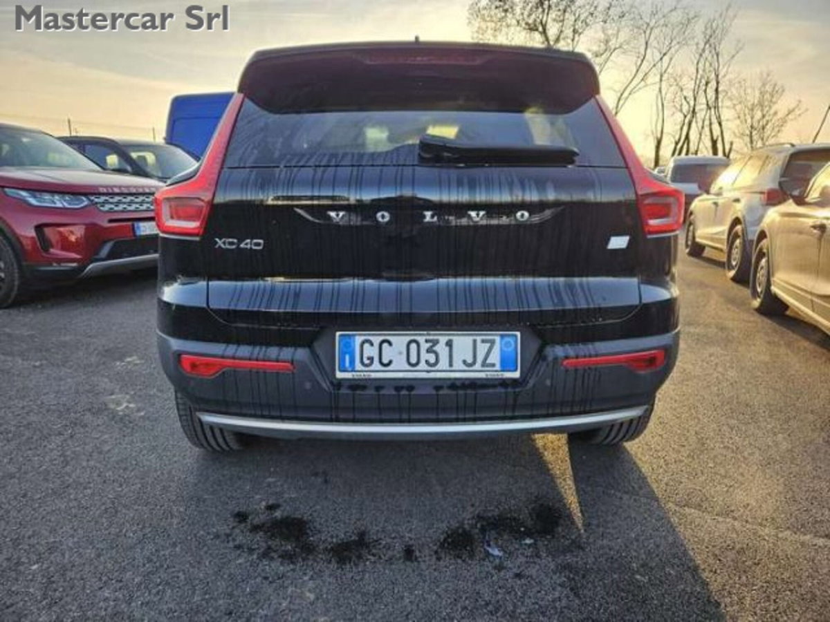 Volvo XC40 T5 Recharge Plug-in Hybrid Inscription Expression (4)