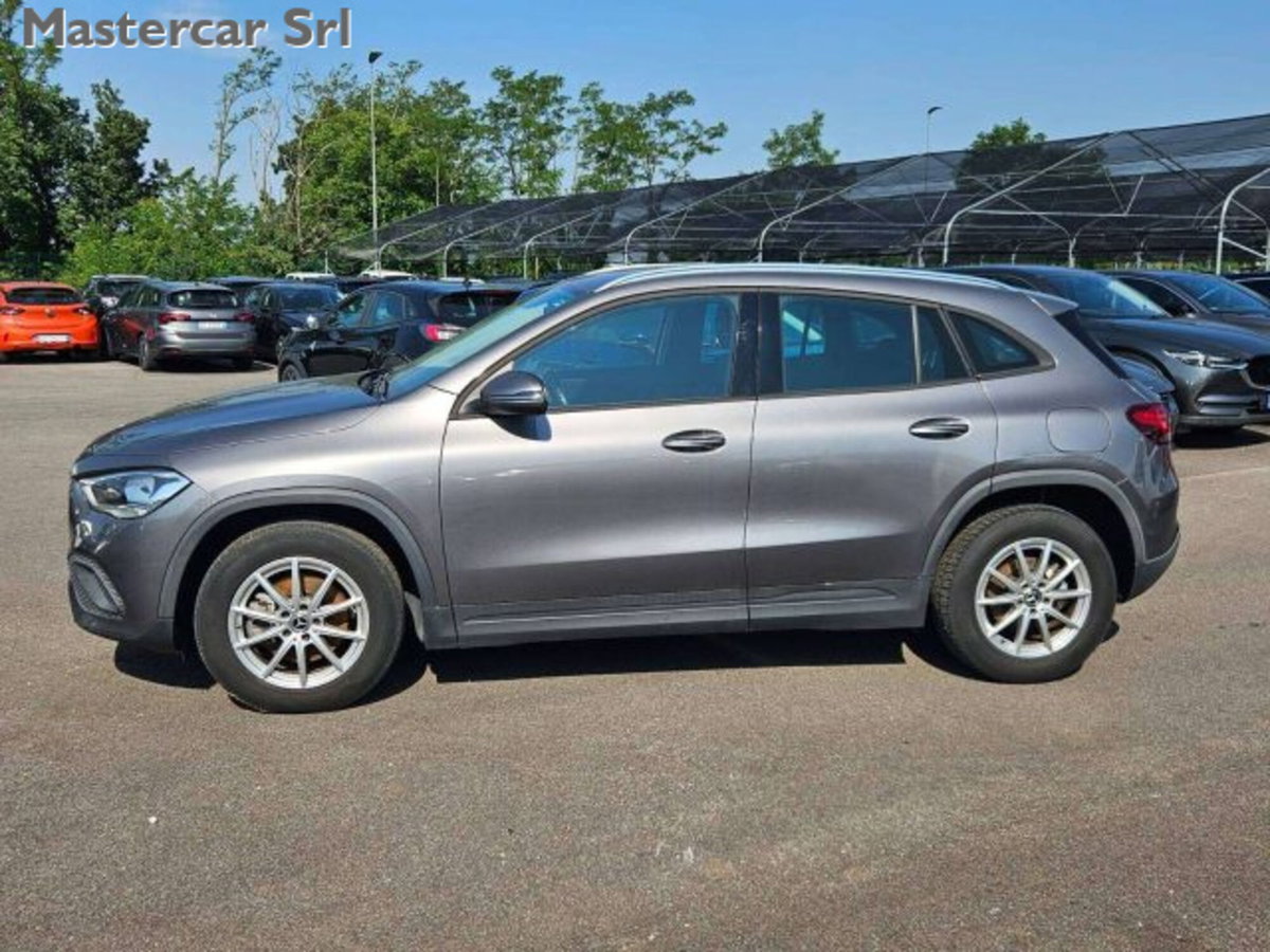 Mercedes-Benz GLA SUV 200 d Business Extra auto (3)