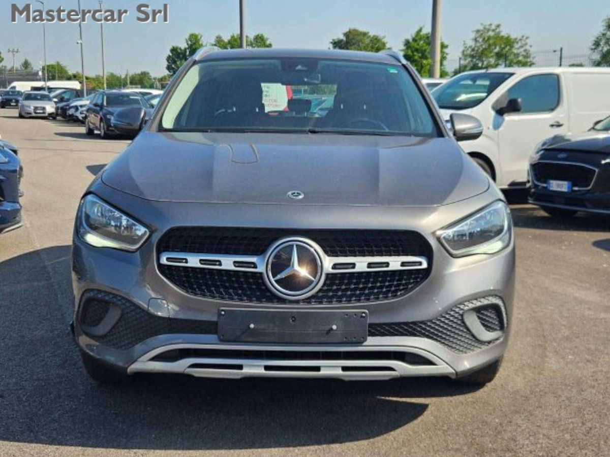 Mercedes-Benz GLA SUV 200 d Business Extra auto (8)